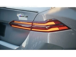 BMW M5 Base (A8) Sedan 2026