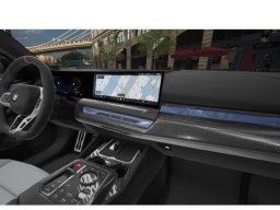 BMW M5 Base (A8) Sedan 2026