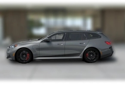 BMW M5 Base (A8) Touring 2026