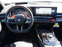 BMW M5 Base (A8) Touring 2026