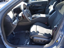 BMW M5 Base (A8) Touring 2026