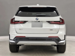BMW X1 xDrive28i Sports Activity Vehicle 2026