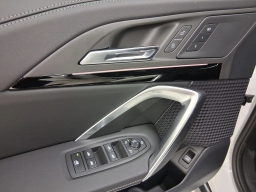 BMW X1 xDrive28i Sports Activity Vehicle 2026