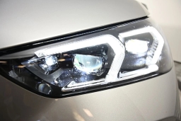 BMW X1 xDrive28i Sports Activity Vehicle 2026