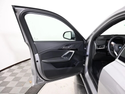 BMW X1 xDrive28i Sports Activity Vehicle 2026