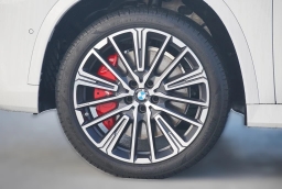 BMW X1 xDrive28i Sports Activity Vehicle 2026