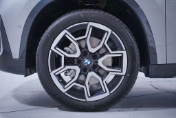 BMW X1 xDrive28i Sports Activity Vehicle 2026