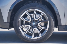 BMW X1 xDrive28i Sports Activity Vehicle 2026