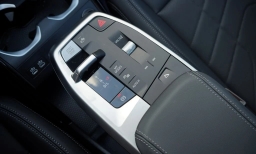 BMW X1 xDrive28i Sports Activity Vehicle 2026