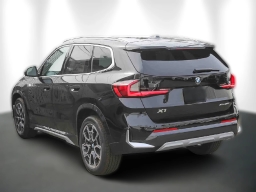 BMW X1 xDrive28i Sports Activity Vehicle 2026