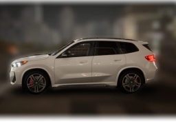 BMW X1 xDrive28i Sports Activity Vehicle 2026