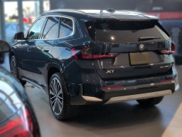 BMW X1 xDrive28i Sports Activity Vehicle 2026