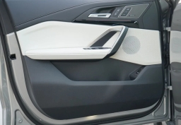 BMW X1 xDrive28i Sports Activity Vehicle 2026