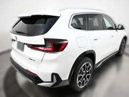 BMW X1 xDrive28i Sports Activity Vehicle 2026