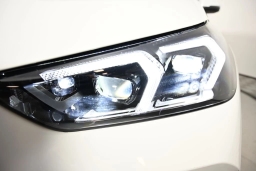 BMW X1 xDrive28i Sports Activity Vehicle 2026