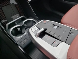 BMW X1 xDrive28i Sports Activity Vehicle 2026