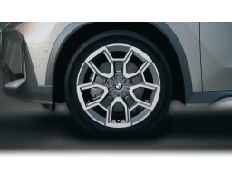 BMW X1 xDrive28i Sports Activity Vehicle 2026