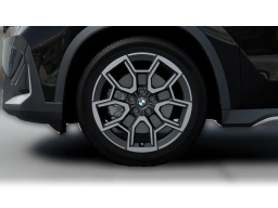 BMW X1 xDrive28i Sports Activity Vehicle 2026