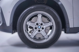 BMW X1 xDrive28i Sports Activity Vehicle 2026