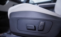 BMW X1 xDrive28i Sports Activity Vehicle 2026