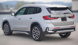 BMW X1 xDrive28i Sports Activity Vehicle 2026