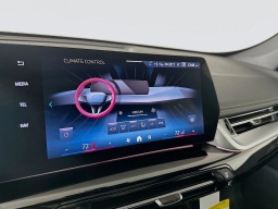 BMW X1 xDrive28i Sports Activity Vehicle 2026