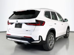 BMW X1 xDrive28i Sports Activity Vehicle 2026