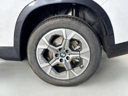 BMW X1 xDrive28i Sports Activity Vehicle 2026