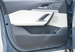 BMW X1 xDrive28i Sports Activity Vehicle 2026