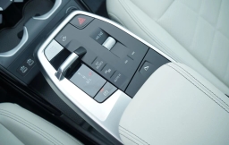 BMW X1 xDrive28i Sports Activity Vehicle 2026