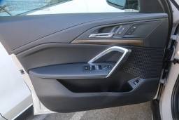 BMW X1 xDrive28i Sports Activity Vehicle 2026