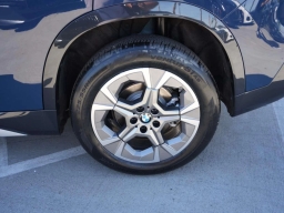 BMW X1 xDrive28i Sports Activity Vehicle 2026