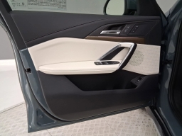 BMW X1 xDrive28i Sports Activity Vehicle 2026