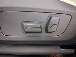 BMW X1 xDrive28i Sports Activity Vehicle 2026