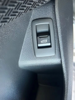 BMW X1 xDrive28i Sports Activity Vehicle 2026