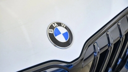 BMW X1 xDrive28i Sports Activity Vehicle 2026