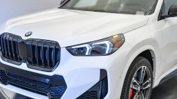 BMW X1 xDrive28i Sports Activity Vehicle 2026