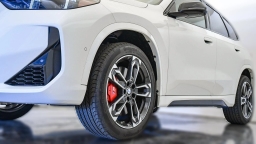 BMW X1 xDrive28i Sports Activity Vehicle 2026