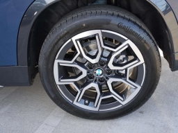 BMW X1 xDrive28i Sports Activity Vehicle 2026