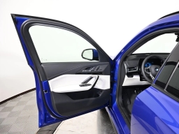 BMW X1 xDrive28i Sports Activity Vehicle 2026