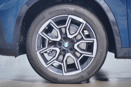 BMW X1 xDrive28i Sports Activity Vehicle 2026