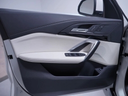 BMW X1 xDrive28i Sports Activity Vehicle 2026