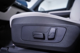 BMW X1 xDrive28i Sports Activity Vehicle 2026