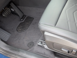 BMW X1 xDrive28i Sports Activity Vehicle 2026