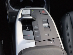 BMW X1 xDrive28i Sports Activity Vehicle 2026