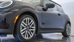 MINI Hardtop 2 Door Cooper S FWD 2026