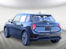 MINI Hardtop 4 Door Cooper FWD 2026