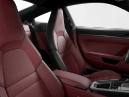 Porsche 911 Carrera Coupe 2025