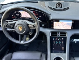 Porsche Taycan 4 AWD 2025