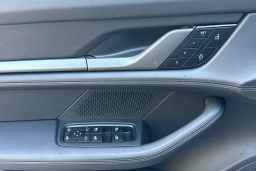 Porsche Taycan 4 AWD 2025